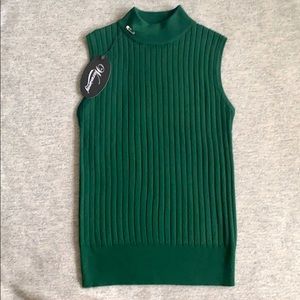 High turtle neck sleeveless top